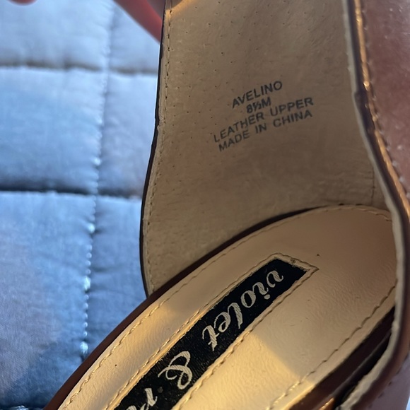 Violet & Red pointed toe wedges - Picture 4 of 4